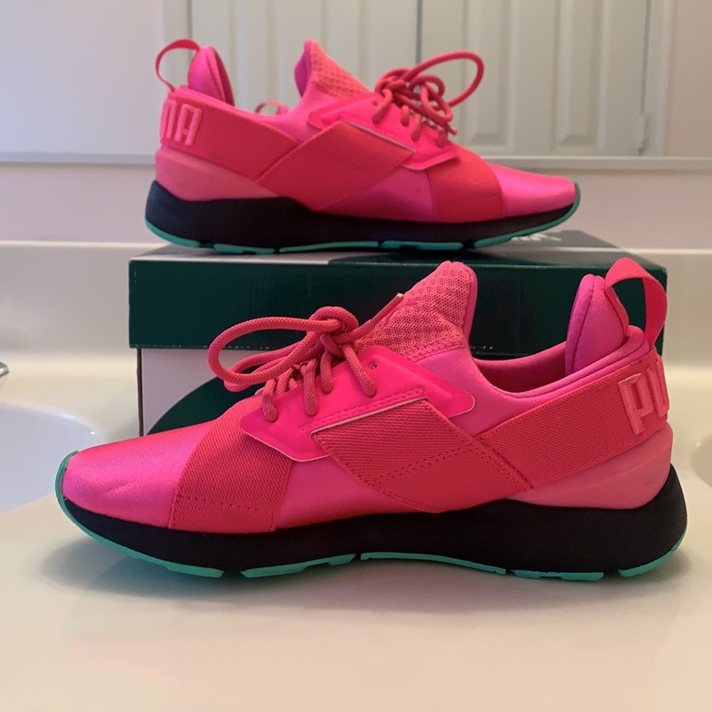 Puma Sneakers - Picture 2 of 8